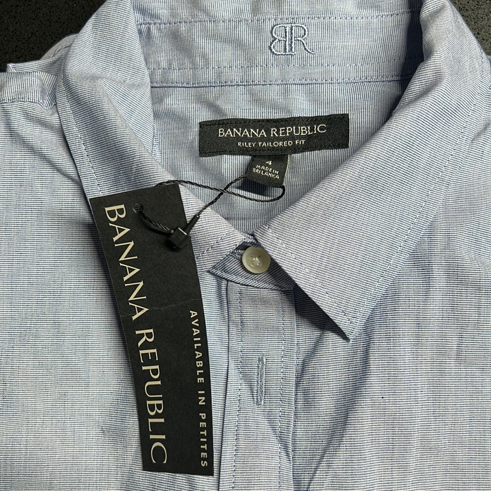 Banana Republic Riley Tailored Fit Blouse Light Blue 4 & 6 NEW with tags